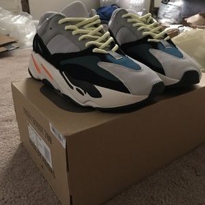 Meet your Posher, Dione